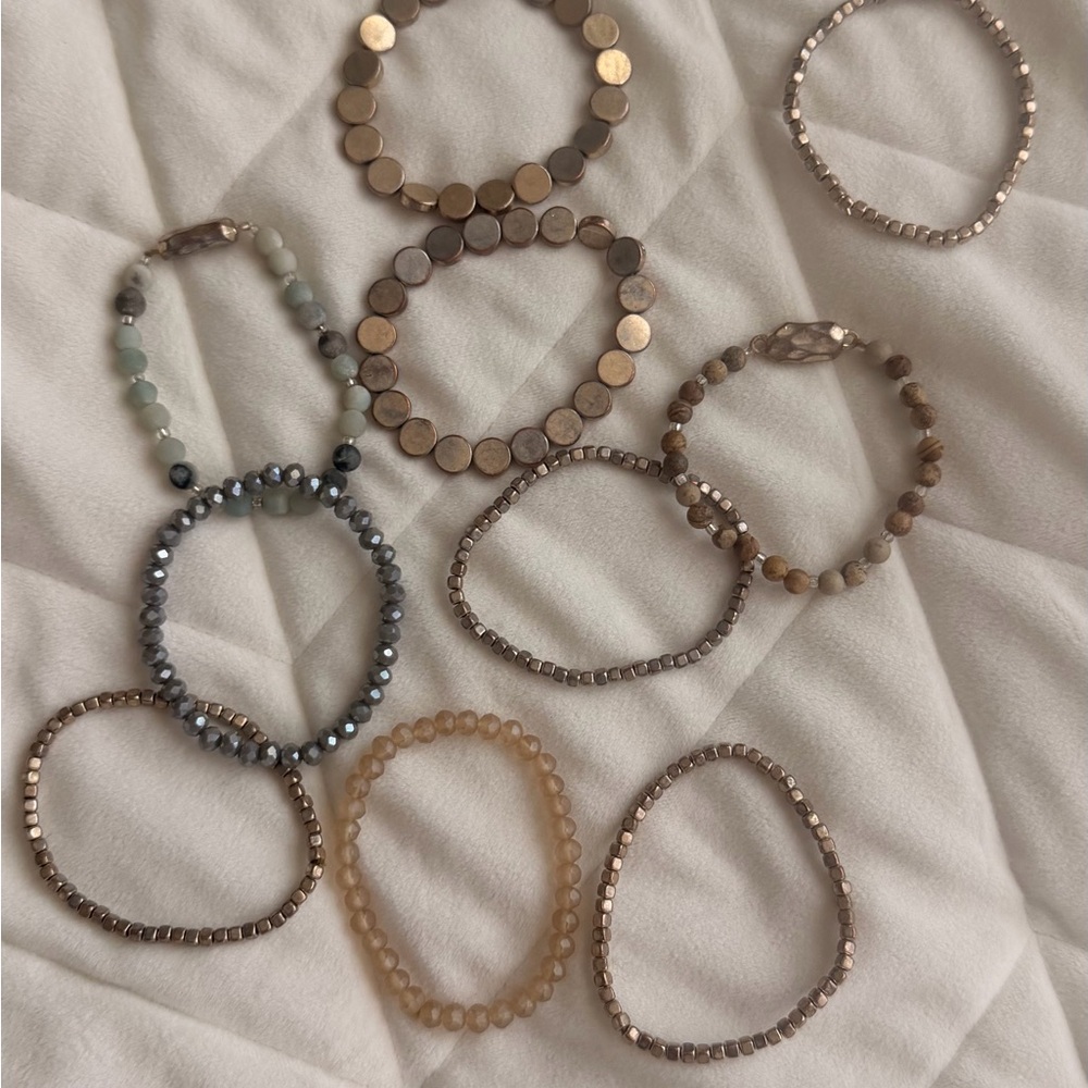 Elegant Multi-Color Beaded Bracelet Set - Picture 3 of 3